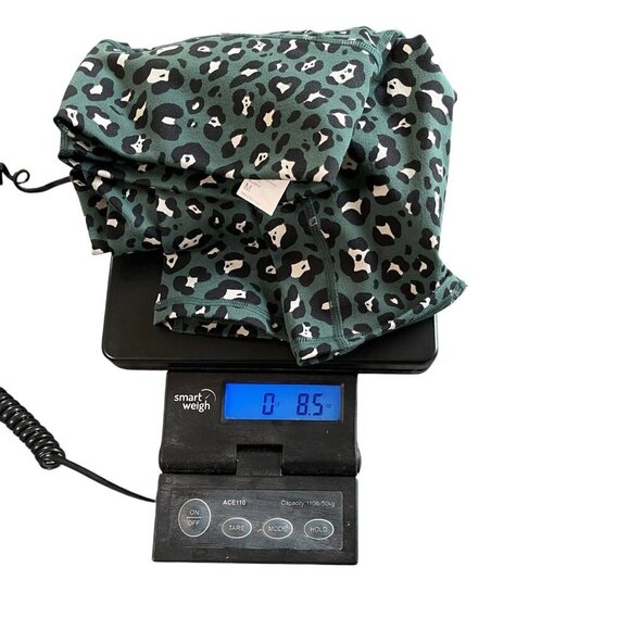 Fabletics Define PowerHold High-Waisted 7/8 Legging Leopard Green Medium Yoga - Picture 8 of 10